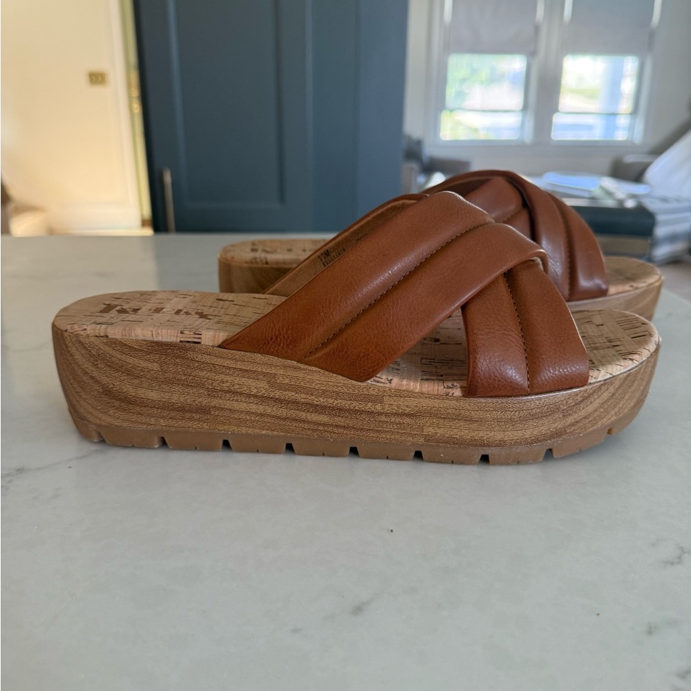 Korks Women's Brown Slide Sandals